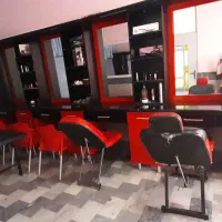 ویترین آرایشگاه