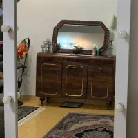 آینه قدی لامپ دار