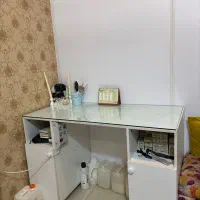 میز ناخن و استند لاک|آرایشگاه و سالنهای زیبایی|اندیشه, اندیشه فاز ۱|دیوار