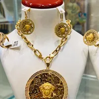 ست ورساچ فقط ۸ونیم درصد بیشتر از قیمت طلا|جواهرات|شیراز, بازار|دیوار