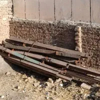 تعدادی آهن سالم فروشی