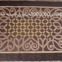 تعدادی وسیله خانه و فرش