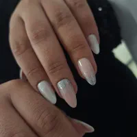 خدماتِ ناخن