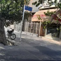 رهن و اجاره مغازه ۳۰ متری با ورود وخروج مستقل|اجارهٔ مغازه و غرفه|شیراز, سینما سعدی|دیوار