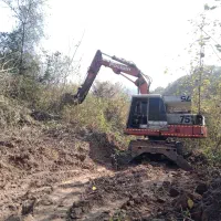 بیل لاستیکی پوکلن پوکلین|خودرو سنگین|تنکابن, |دیوار