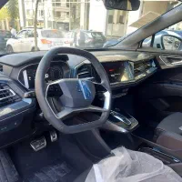 Audi Q4-40 etron 2025|خودرو سواری و وانت|تهران, کاشانک|دیوار