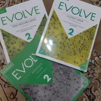 کتاب زبان  evolve ۲