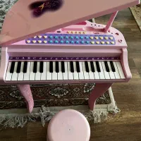 پیانوی کودکانه