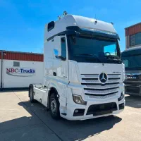 راننده م با مدارک کامل