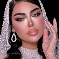 (میکاپ و شینیون تخصصی عروس)در آکادمی مریم احمدی