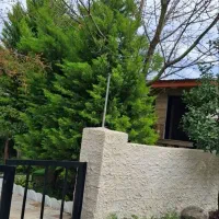 ویلا-نیم-پیلوت-جای-سرسبز-استخر-داخلی