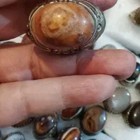 انگشتر درشت لامه تصور دار|کلکسیون اشیاء عتیقه|اهواز, زیتون کارگری|دیوار