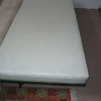 تخت بیمارستانی با تشک روکش چرمی