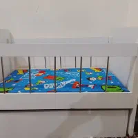 تخت گهواره ای نوزاد|تخت و صندلی بچه|سردرود, |دیوار