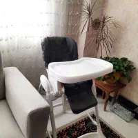 صندلی غذای زویه در حد نو