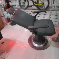 صندلی تمیز و مرتب.