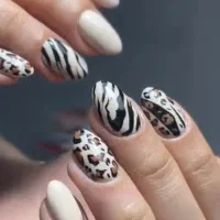 کاشت ناخن .آف ویژه ناخن با بهترین متریال