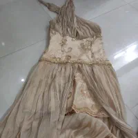 تعدادی لباس مجلسی