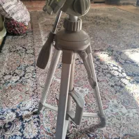 سه پایه دوربین در حد نو|دوربین عکاسی و فیلم‌برداری|تبریز, |دیوار