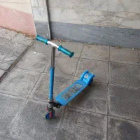 اسکوتر آبی
