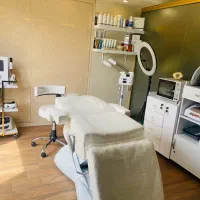 پاکسازی پوست(فیشال)خانم ها و آقایان