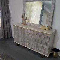 آینه و کنسول