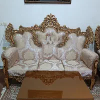 مبلمان سلطنتی 7 نفره در حدنو همراه میزوعسلی