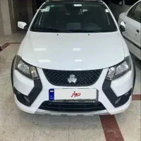 کوییک آر اس ۴۰۲ مانیتور دار و دوربین عقب