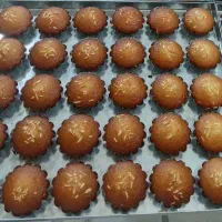 کیک یزدی خانگی داغ و تازه
