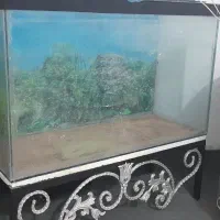 اکواریوم با کل وسایل داخلش