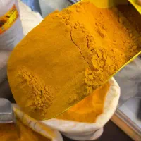 ادویه جات عمده در خدمت هستم