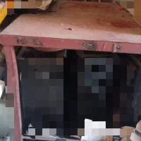 میز کار آهنی