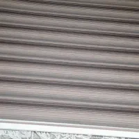 پرده زبرا تمیز|لوستر و چراغ آویز|رشت, نظری|دیوار