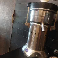 دستگاه ابمیوه گیری و عصاره زنجبیل