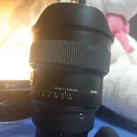 لنز سیگا 14میلی، f1.4