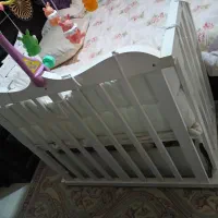 تخت کنار مادر|تخت و صندلی بچه|ری, سیزده آبان|دیوار