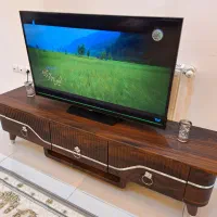 تلویزیون سامسونگ ۴۰ اینچ و میز تلویزیون|تلویزیون و پروژکتور|فردیس, شهرک شهید حسینی|دیوار