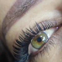 آموزش اکستنشن مژه و لیفت و لمینت