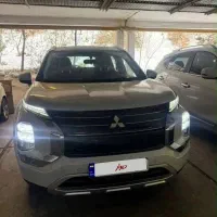 اوتلندر M لاین دو دف