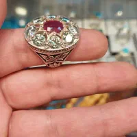 انگشتر یاقوت با دور نگین موزنایت