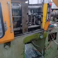 دستگاه تزریق ۲۰۰ گرمی در حال کار