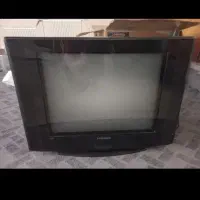 دوعدد تلویزیون سامسونگ و ویترین