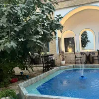 اقامتگاه-سنتی-صادقی-دوره-زندیه