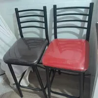 صندلی بلند در حد نو