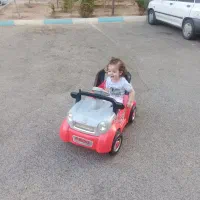 یک عدد موتور شارژی دو موتور سالم|اسباب‌بازی بچه|قم, نخودی|دیوار