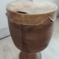 تنبک نیاز به تعمیر|سازهای سنتی|زاهدان, |دیوار
