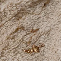 فروش مقداری طلای فاکتوردار ۲۰۰ بالای تابلو