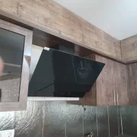 فروش کابینت در حد نو همراه با سینک و هود|آبچکان و نظمدهنده ظروف|شیراز, میرزاکوچک خان|دیوار