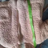 کاپشن و کفش