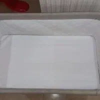 تخت کنار مادر و گهواره سیسمونی|تخت و صندلی بچه|همدان, |دیوار